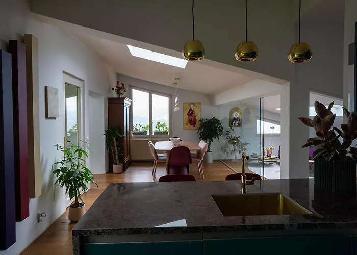 Art Nest 韦扎诺利古勒